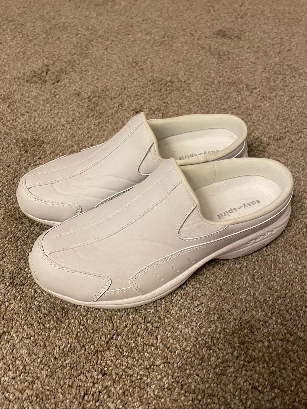 Easy Spirit Women’s Tour Guide White Slip-On Comfort Clog/Mules Size 6M